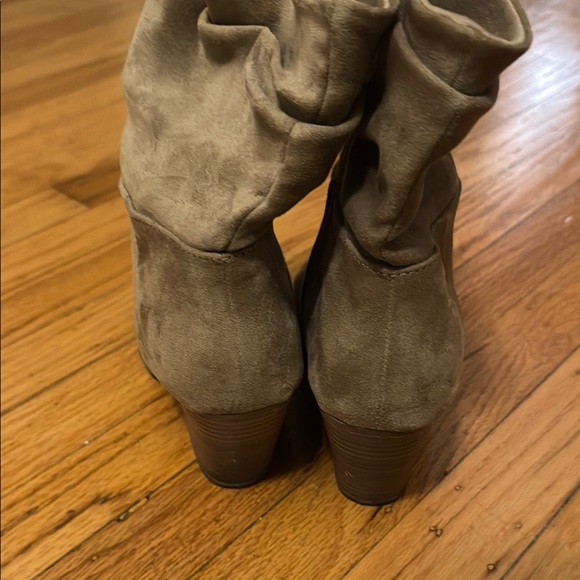 Universal Thread Ankle Boots - Picture 4 of 4